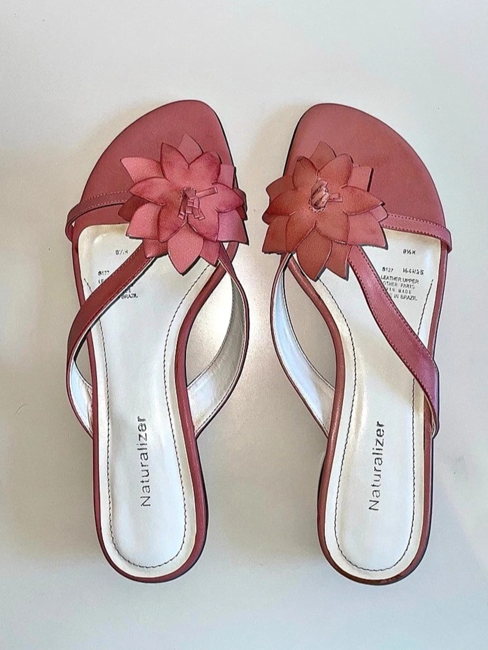 NWT Naturalizer Floral Leather Sandals Pink Size Womens 8.5